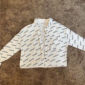 Letter graphic shirt